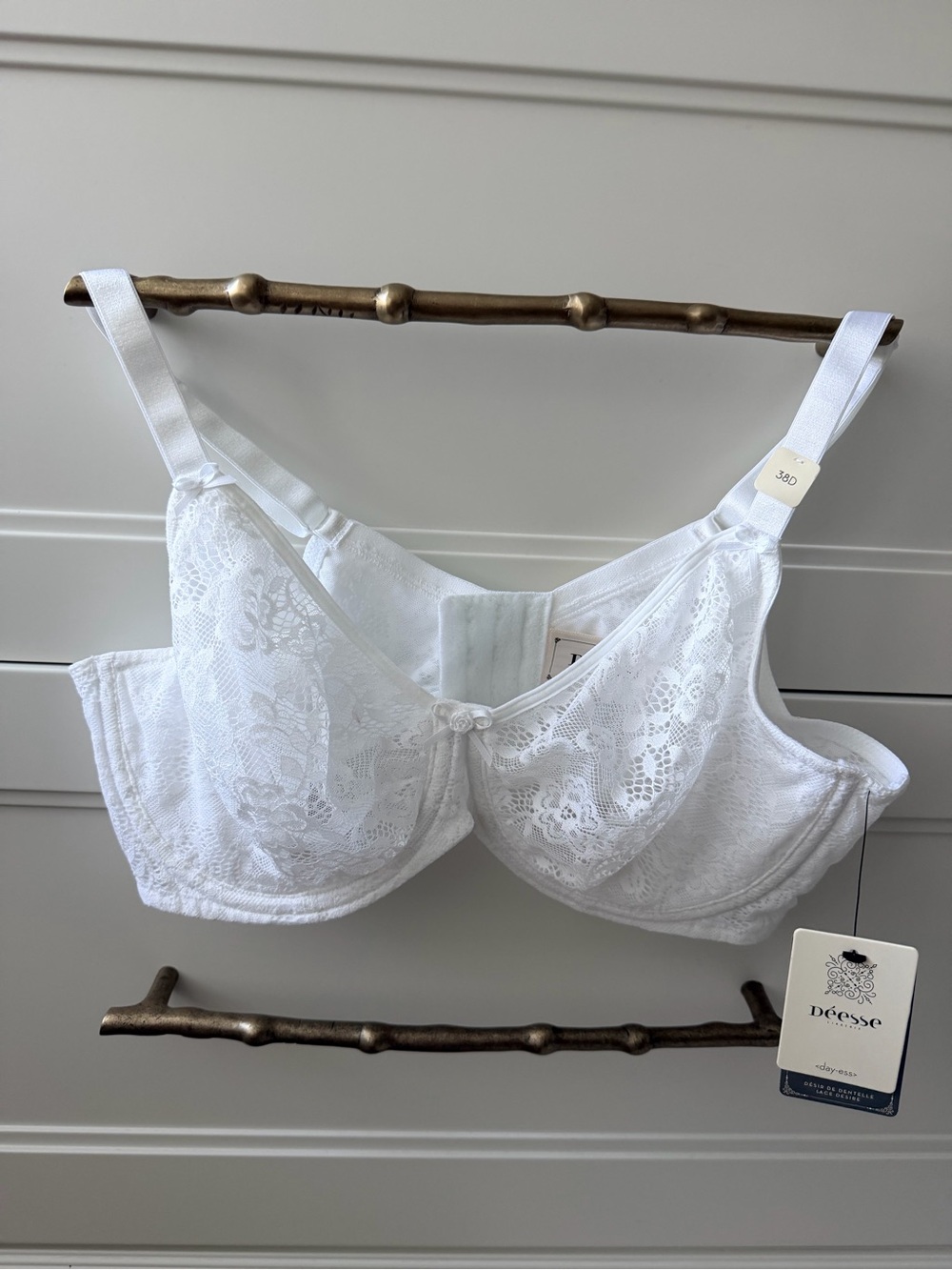 DEESSE Lingerie Lace Pure White Dainty Lace Bridal Bra BRAND NEW Womens Size 38D